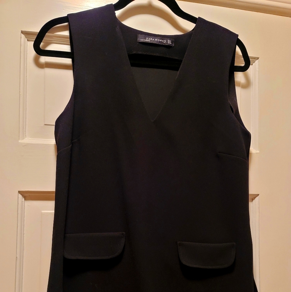 ZARA Black sleeveless blouse
